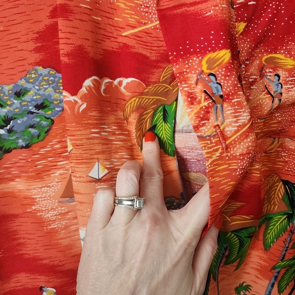 OP x VINTAGE Hawaiian bright floral surfer button up short sleeve in red - Picture 7 of 7